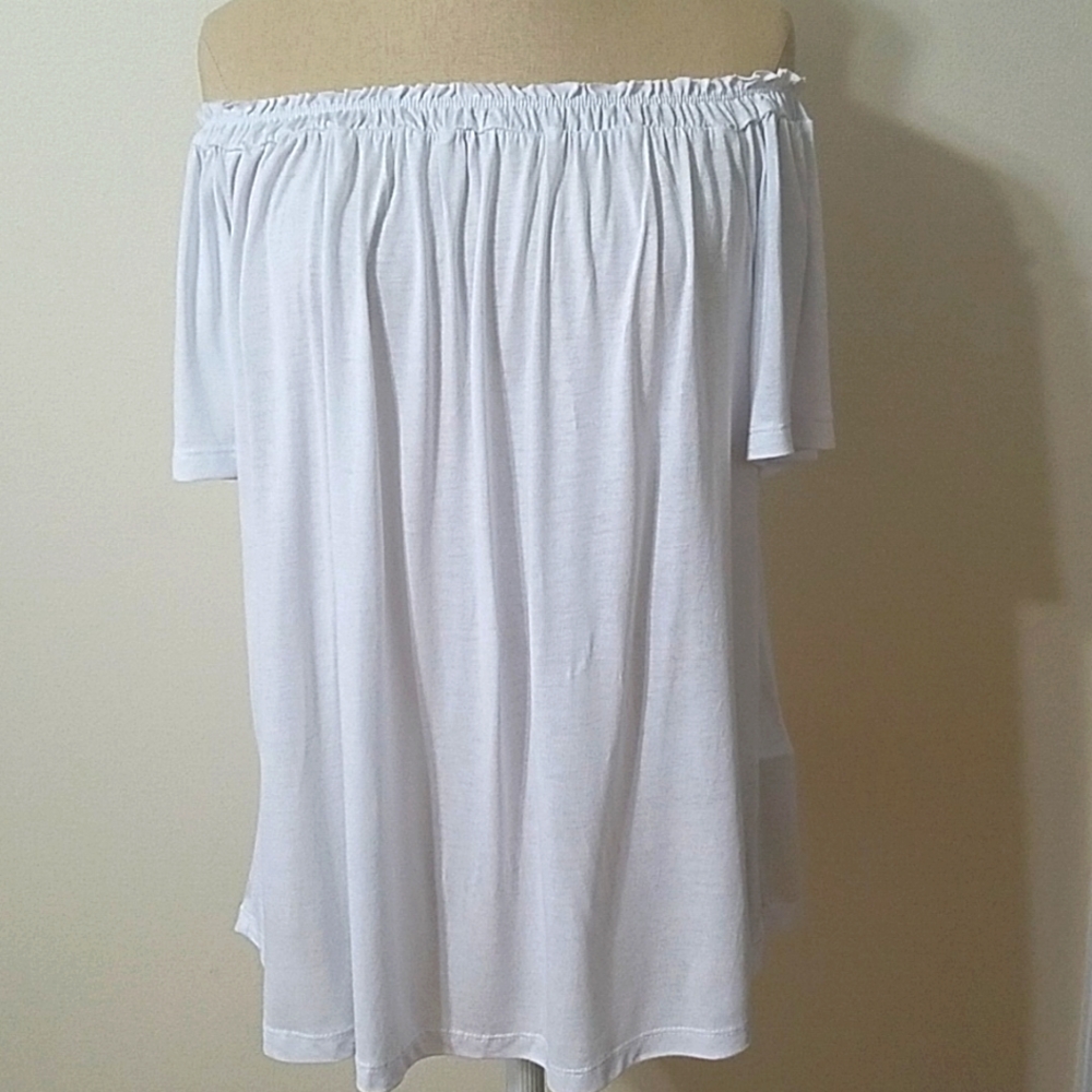Primark. New, White S-6/8 Top. 100% Viscose